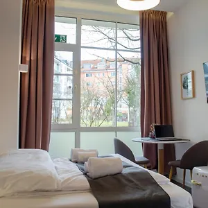 Homely 8 - Relaxed Self-check-in In München